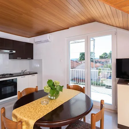 Ora Apartament *