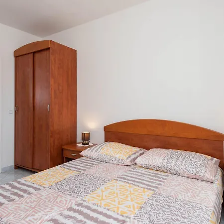 Ora Apartment Orebic