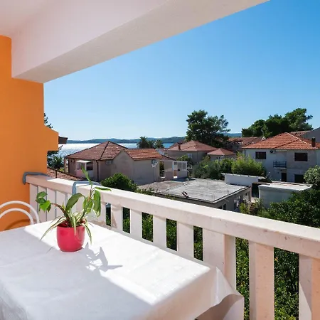 Apartman Ora *